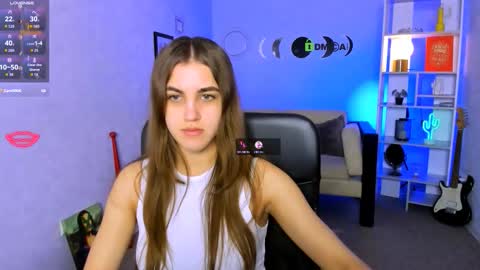 lina_fox12 online show from November 25, 1:43 pm