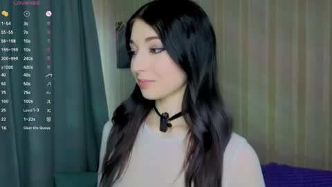 Lina online show from April 29, 2:33 pm