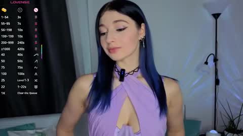 Lina online show from October 18, 3:05 pm