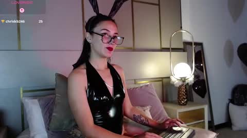 Snapshot of lina_montclair chatting on October 9, 9:09 pm Lina online show from October 9, 9:09 pm