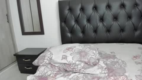 Snapshot of lina_morgan9 chatting on December 2, 4:59 pm lina online show from December 2, 4:59 pm