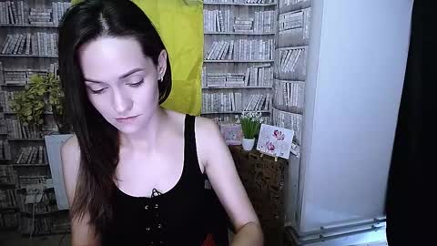 Lina online show from November 23, 8:45 am