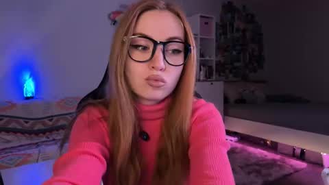 Snapshot of lina_witch chatting on October 16, 2:38 pm lina online show from October 16, 2:38 pm
