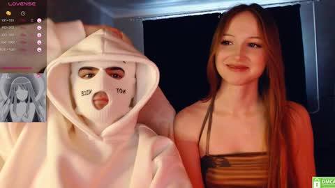 Snapshot of linaandliam chatting on February 4, 11:05 am linaandliam online show from February 4, 11:05 am