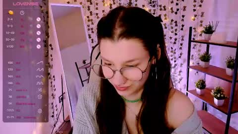 Lina online show from May 24, 8:54 am