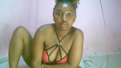 linah1123 online show from October 14, 11:30 pm