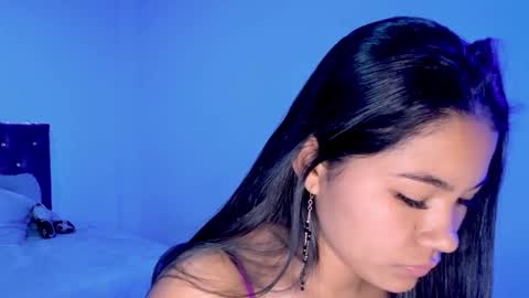 Snapshot of linda_alana chatting on September 27, 6:05 pm Alana online show from September 27, 6:05 pm