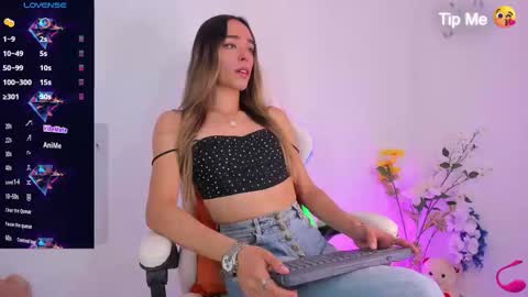 Linda online show from November 15, 5:09 am