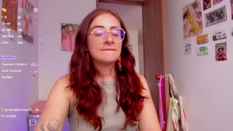 Giggles  online show from March 25, 4:14 pm