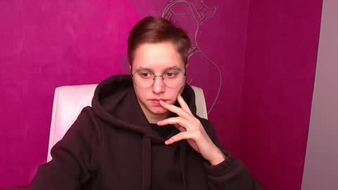 Linda online show from February 20, 9:33 am