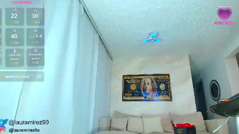LAURA RAMIREZ online show from July 1, 5:38 am