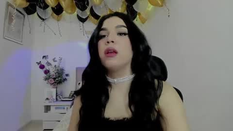   online show from February 3, 3:17 pm