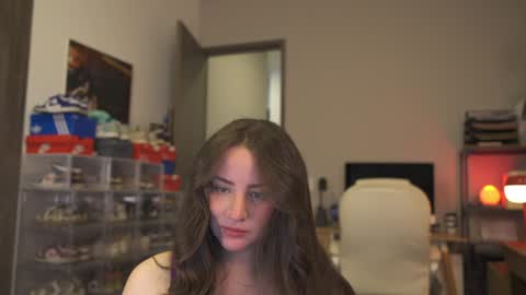 Snapshot of lindabluee chatting on September 28, 2:04 pm Nia online show from September 28, 2:04 pm