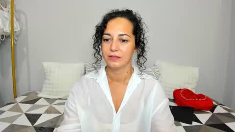 Linda online show from July 7, 1:07 am