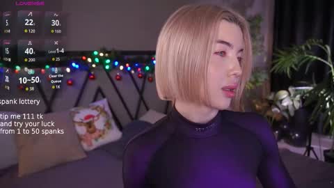 your Linda is back online show from December 23, 4:51 am