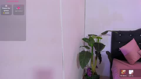 Linda  online show from April 20, 3:20 am