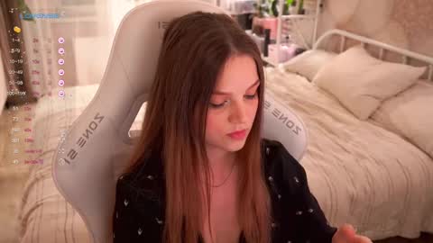 linesssssa online show from February 14, 5:14 pm