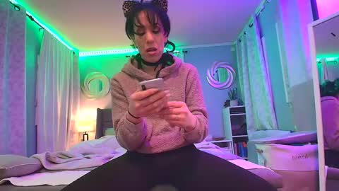 linuxgirlsudosu online show from March 9, 1:25 am