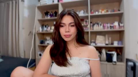 Liora of Ophir online show from November 22, 9:35 pm