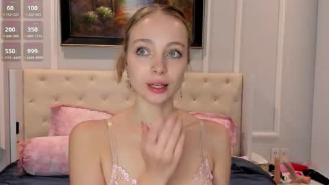 Lisa online show from December 3, 4:35 am