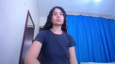 Snapshot of lisa_branch chatting on January 6, 7:56 pm lisa_branch online show from January 6, 7:56 pm