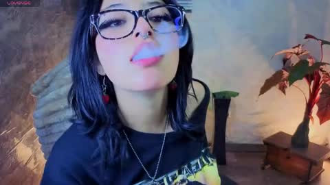 lisa dolly nyx online show from May 4, 10:38 pm