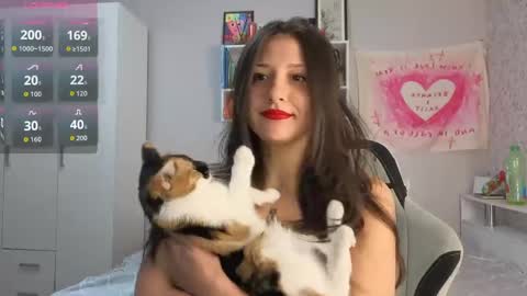 Lisa online show from April 24, 8:16 am