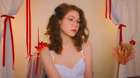  Lisa  online show from December 20, 1:47 am