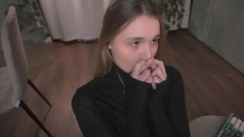 Elisabeth or Lisa online show from January 11, 8:48 pm