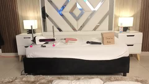 lisa_sweetas online show from February 9, 2:15 am