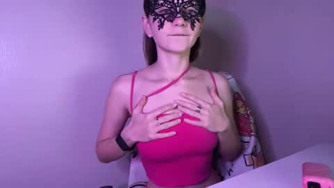 Snapshot of lisafrazier chatting on September 18, 11:36 am Lisa online show from September 18, 11:36 am