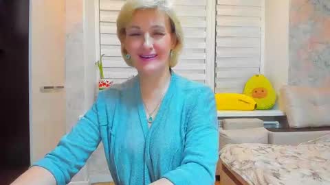 Lisasimsxs online show from January 19, 9:34 pm