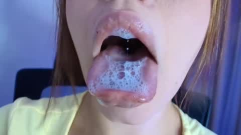 Lisbet online show from March 4, 11:35 pm