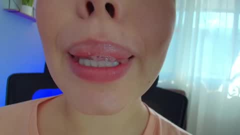 Snapshot of lisbet_21x chatting on March 8, 2:30 pm Lisbet online show from March 8, 2:30 pm