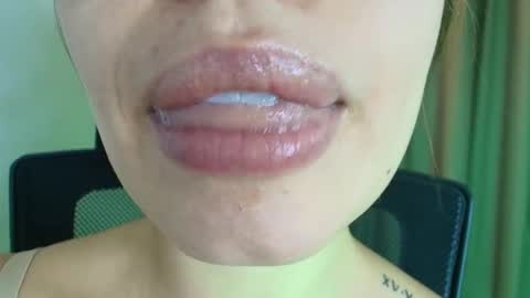 Lisbet online show from March 15, 7:39 pm