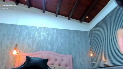 L I S S A  online show from April 17, 3:53 am