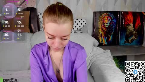 Snapshot of lissa_kitsune chatting on October 18, 8:07 am Lissa online show from October 18, 8:07 am