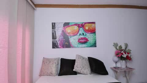 Liss Brown online show from October 4, 1:09 pm