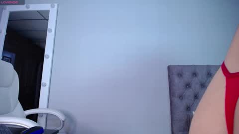 Snapshot of litle_lola chatting on February 27, 8:02 am LOLA online show from February 27, 8:02 am
