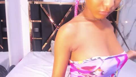 Snapshot of litte_ebony chatting on March 12, 6:53 pm Ashley online show from March 12, 6:53 pm