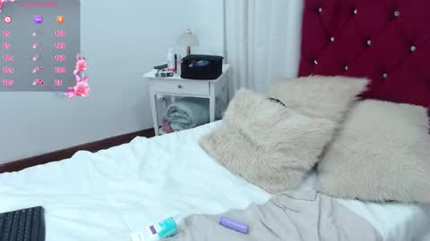 Snapshot of little__amy_ chatting on September 13, 10:45 pm AMY online show from September 13, 10:45 pm