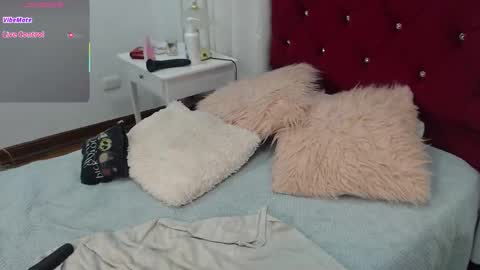 Snapshot of little__amy_ chatting on October 9, 10:37 pm AMY online show from October 9, 10:37 pm