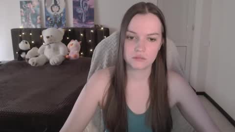 little__flowers online show from November 5, 7:54 am