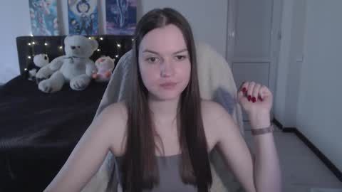 little__flowers online show from November 14, 8:05 am