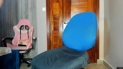 little_africa online show from March 27, 8:26 am