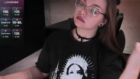 Snapshot of little_bambii_ chatting on February 23, 11:22 am Eva online show from February 23, 11:22 am