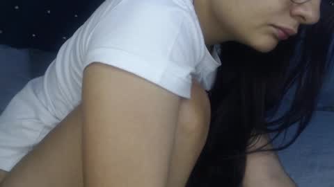 Snapshot of little_doll1111 chatting on October 5, 7:28 am Ali online show from October 5, 7:28 am