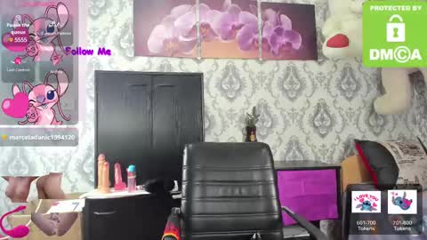 Snapshot of little_letti chatting on February 13, 9:51 am Letti online show from February 13, 9:51 am
