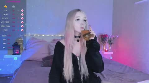 Maria online show from March 8, 7:09 pm