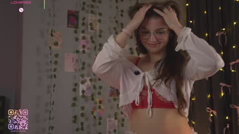 Kiki online show from February 2, 7:43 pm